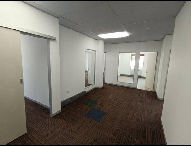 BUSINESS PROPERTY TO RENT IN VORNA VALLEY